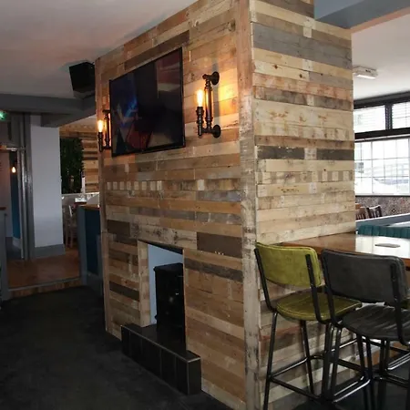 Мініготель The Moseley Arms